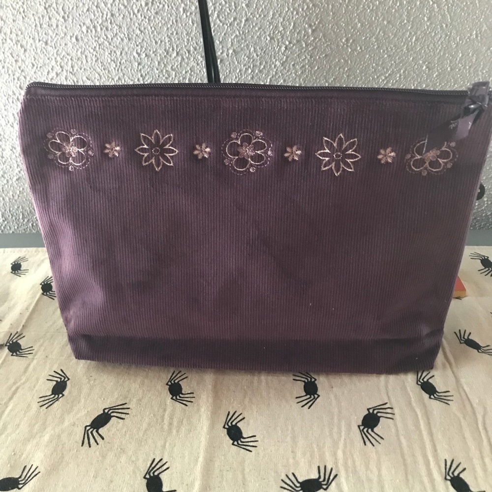 Thirtyone zipper pouch NWT